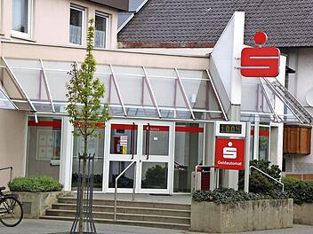 Die Sparkassenfiliale Ebensfeld, die am 17. Januar 2013 überfallen wurde. Nächste Woche soll das Urteil über den nun Angeklagten fallen.  Foto: M. Einwag