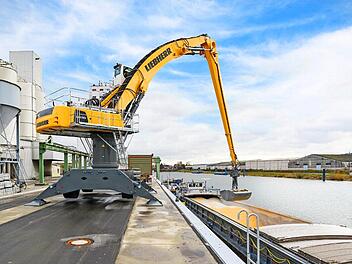 Der Schiffsgüterverkehr sank im vergangenen Jahr.   Fotos: bayernhafen