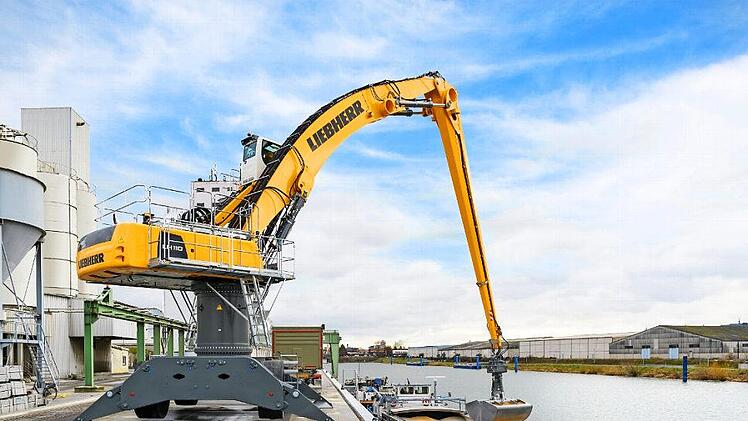 Der Schiffsgüterverkehr sank im vergangenen Jahr.   Fotos: bayernhafen