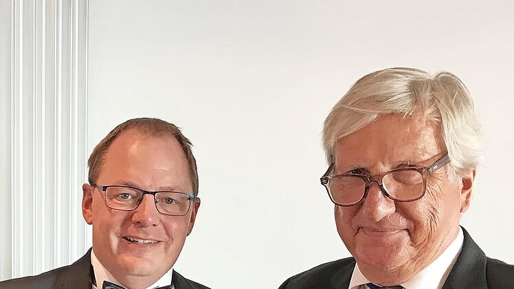 Ralf Meisner (l.) &uuml;bernahm das Amt von Engelbert Heimerl.