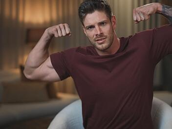 Martin Braun (35) knutscht als erster Bachelor.