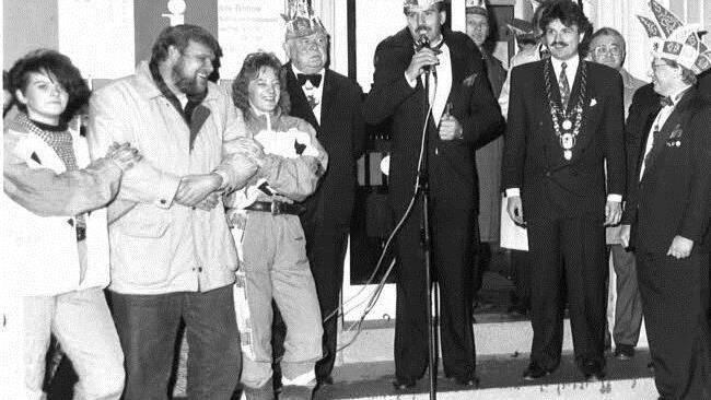 Stadtsteinacher Fasching 1991 - Empfang beim Bürgermeister Klaus Peter Söllner. Foto: BR-Archiv