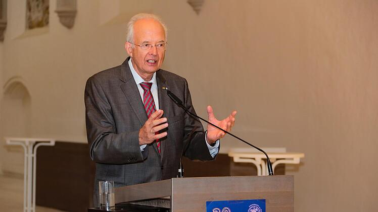 Paul Kirchhof am Dienstagabend in Bamberg  Foto: Matthias Hoch