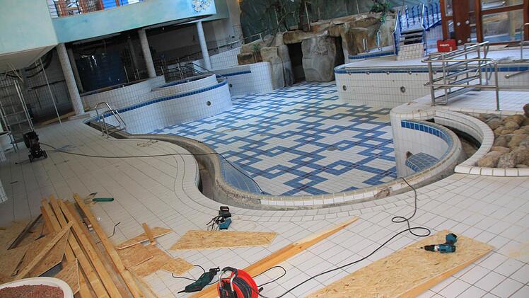Die Badehalle II ist bereits eine Baustelle.
