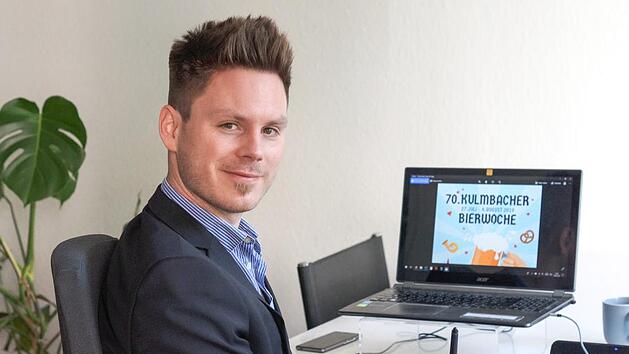 Dawid Celek an seinem Arbeitsplatz . Foto: privat