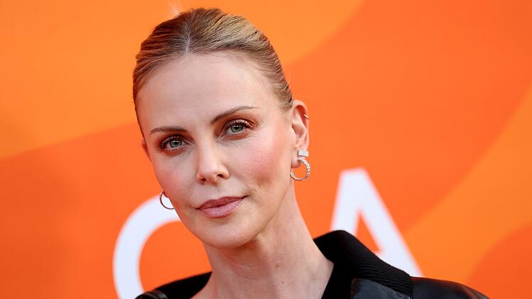 Charlize Theron hat im Interview mit der "New York Times" &uuml;ber den Abend gesprochen, an dem ihre Mutter ihren Vater aus Notwehr erschoss.