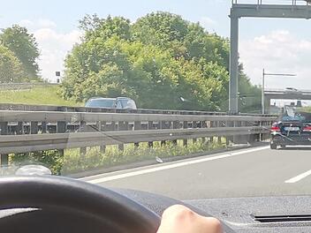 Auto, Stra&szlig;enverkehr, Autobahn, Frankenschnellweg, Stau, Unfall, Sperrung. A73