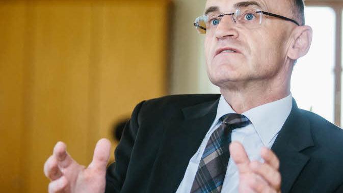 Landrat Wilhelm Schneider im Gespräch mit unserem Portal im Landratsamt in Haßfurt  Foto: Hendrik Steffens