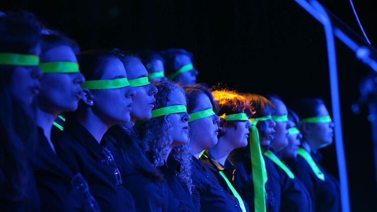 "Dreams and Drums" lautet das Motto beim Konzert des Coburger Hochschulchors und der Hochschul-Bigband am Freitag und Samstag im Kongresshaus. - Eintritt frei, Beginn: 19.30 Uhr. Fotos: Jochen Berger