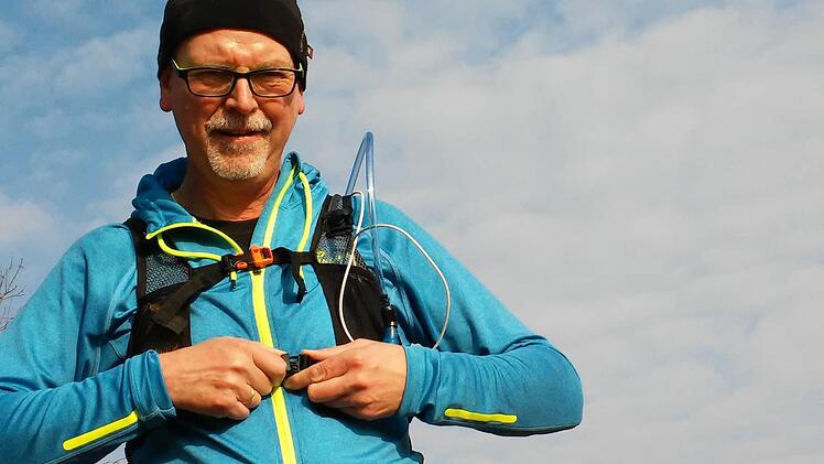 Wer die 27 Kilometer in einem Stück entdecken will, der sollte auf die passende Verpflegung achten.  Fotos: Jürgen Schmitt (10), Bernadette Obermeier (3)