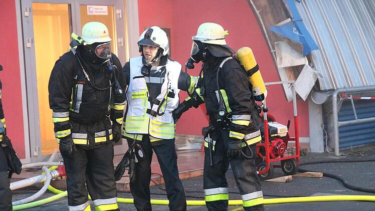 Großeinsatz im Goldenen Feld. Foto: Jürgen Gärtner