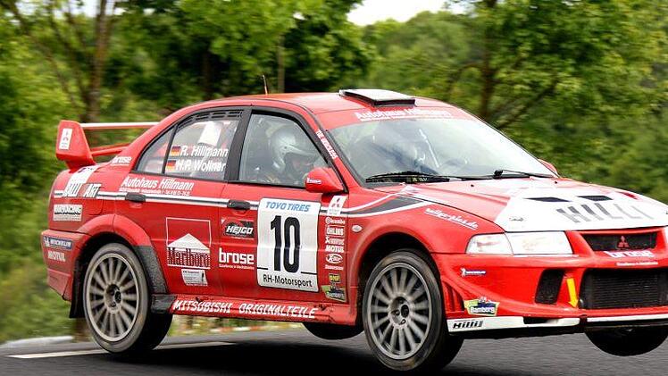 Die Oberfranken Ralf Hillmann und Hans Peter Wollner ließen den Mitsubishi Lancer Evo förmlich fliegen. Sie wurden bei der siebten Auflage der Weinland-Rallye Zweite im Gesamtklassement.Karlheinz Franz