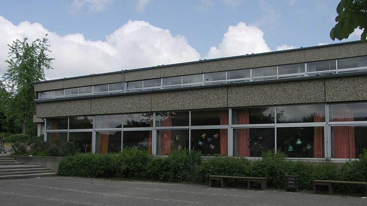 Das Schulgebäude in Untersteinbach Foto: Weinbeer/Archiv