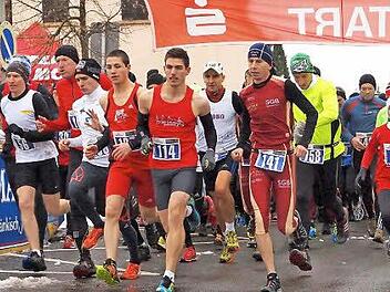 Im vergangenen Jahr machten sich 137 Sportler am den Weg zum Gipfelkreuz. Die Anmeldephase für den achten Kordigastberglauf am Samstag, 6. Dezember, läuft. Foto: Stefan Lutter
