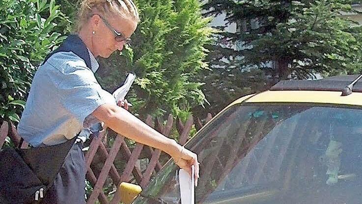 Die Stadt Ebern will die Parküberwachung einer Dienstleistungsgesellschaft übertragen, wie dies schon andere Orte im Landkreis Haßberge getan haben.  Archivfoto: Symbolbild/Drossel