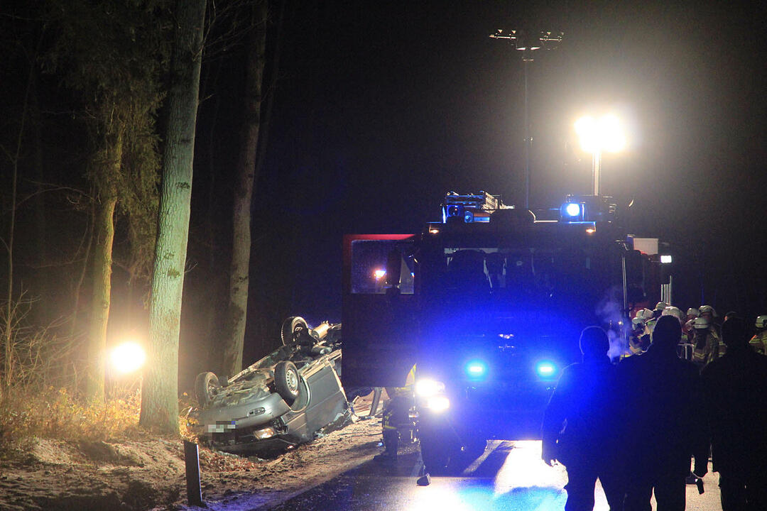 Pkw überschlägt sich bei Forchheim - Beifahrerin stirbt