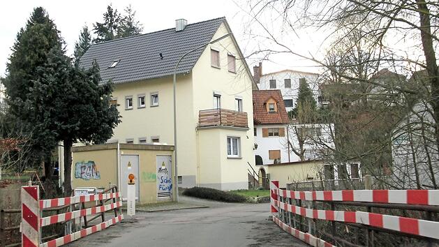 Blick auf die baufällige Schneybachbrücke vor Beginn der Bauarbeiten  Foto: Ralf Hauenstein/ Regierung von Oberfranken