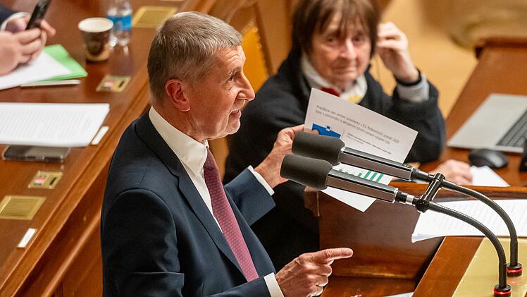 Rechte Babis-Regierung in Tschechien stellt Vertrauensfrage
