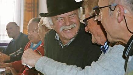Rudolf Lumm, Klaus-Peter Gäbelein und Hans Heller (von links) hatten ihre große Freude beim Wiedersehen.