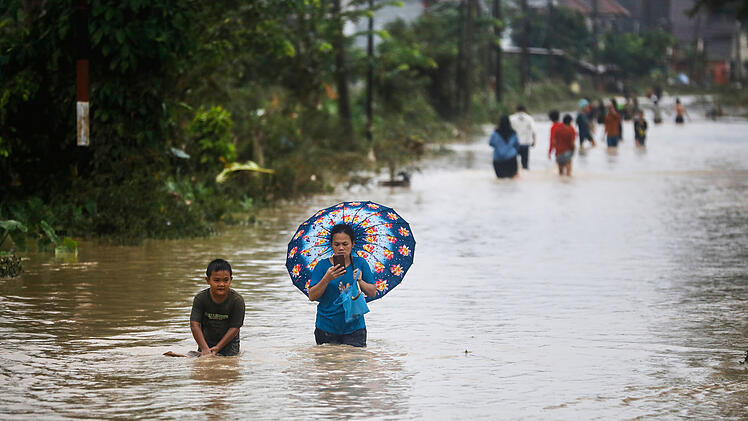 Überschwemmungen in Indonesien