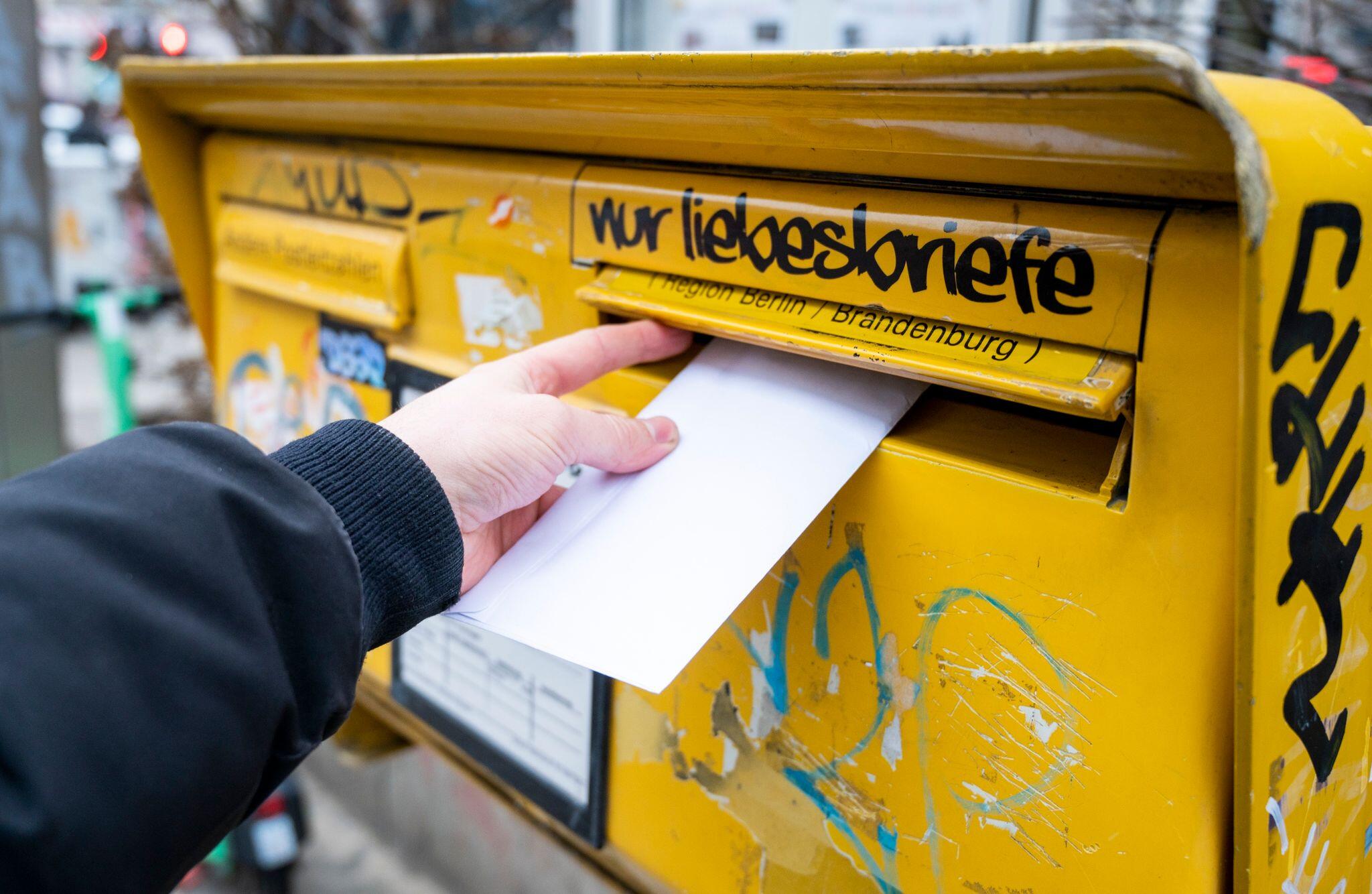 Unverpackte Schlüssel in Briefkasten werfen - Deutsche Post stellt ...