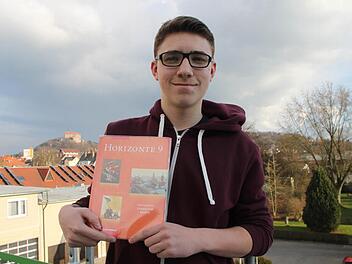 Christian Flieger interessiert sich vor allem für geschichtliche Zusammenhänge. Das Wissen darüber konnte er gut gebrauchen, als es beim Bundesfinale im Wissensquiz der Wirtschaftsjunioren unter anderem um Fragen zur deutschen Währungsunion ging. Foto: Alexander Hartmann