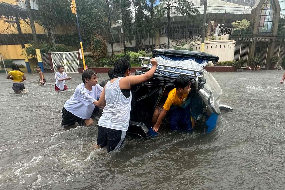 Tropensturm auf den Philippinen