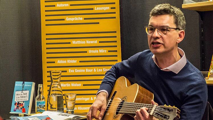 Christian Seltmann stellte seinen Berlin-Band bei einer Lesung in Coburg vor. Foto: Jochen Berger