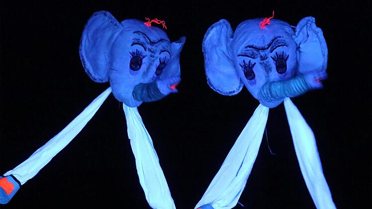 Die Black-Light-Show zählt seit Jahren zu den Prunksitzungs-Höhepunkten.Bertram Wagner