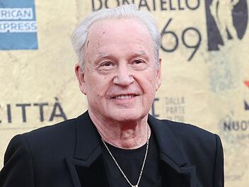 Der Schnurrbart ist ab: Giorgio Moroder feiert am 26. April 2025 seinen 85. Geburtstag.