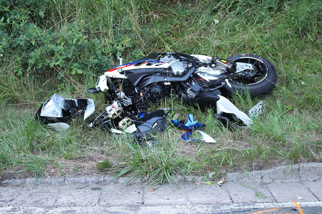 Landkreis Bayreuth: Motorradfahrer bei Unfall schwer verletzt