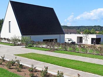 Eine der größten Investitionen im Jahr 2019 in Stegaurach ist die Friedhofserweiterung samt Neubau einer Aussegnungshalle.  Foto: Gemeinde