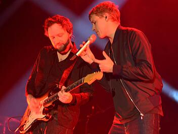 Tim Bendzko rockt in der Frankenhalle in Nürnberg.  Foto: Nikolas Pelke