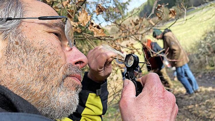 Max Schmucker f&uuml;hrt in die Welt der Schmetterlinge in der kalten Jahreszeit.