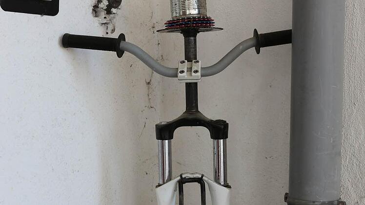 Müssen was aushalten: die YT-Bikes.