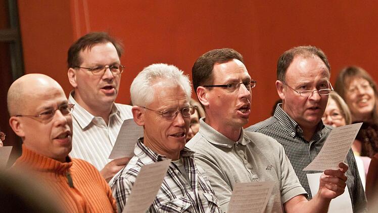 Der Coburger Bachchor bei der ProbenarbeitFoto: Jochen Berger