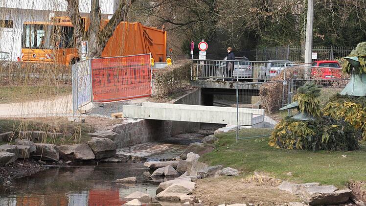 Der Steg über den Marbach. Foto: Edgar Bartl