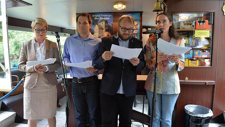 Sie lasen eine Geschichte des Frühhumanisten Boccaccio: (v. l.) Patrizia Alberth, Martin Beyer, Michael Ehlers, Tanja Kinkel Fotos: Ronald Rinklef
