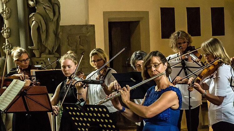 Zahlreiche Zuhörer lockte die Serenade mit dem Collegium musicum Coburg in die Schlosskirche Ahorn. Foto: Jochen Berger