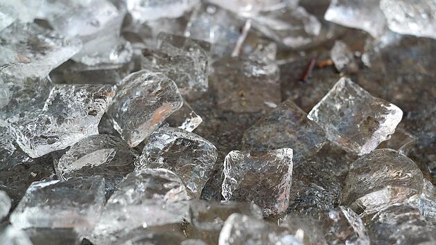 Eisbaden: Starte mit einem eiskalten Bad in den Tag und lass die Pfunde purzeln