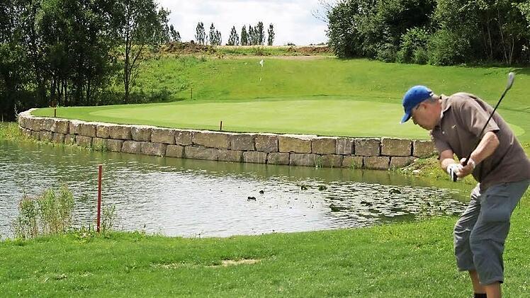 In freier Natur und bei fast jedem Wetter: Golf auf der Anlage in Maria Bildhausen. Foto: Maria Bildhausen