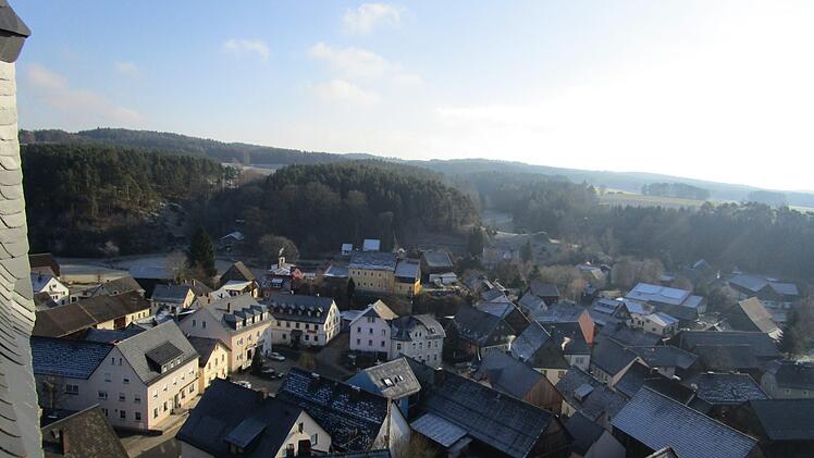 Der Markt Wonsees - hier ein Blick vom Kirchturm aus - will den Leerständen im Ort den Kampf ansagen Foto: Archiv/Gerhard Wagner