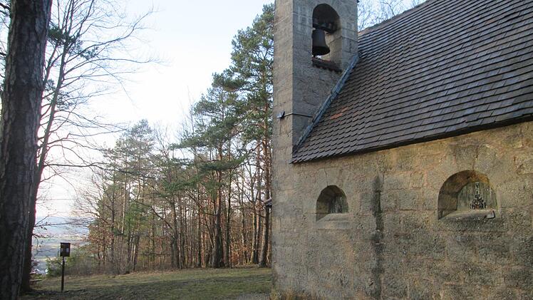 Die Umgebung der Kohlenbergkapelle (Foto) ist als Standort für einen Naturfriedhof umstritten. Winfried Ehling