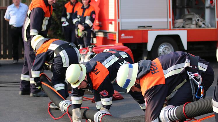 Leistungsprüfung bei der Feuerwehr. Sebastian Schmitt