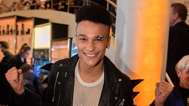 Ex-DSDS-Star Prince Damien hat auf Instagram seinen Rentenbescheid ver&ouml;ffentlicht.