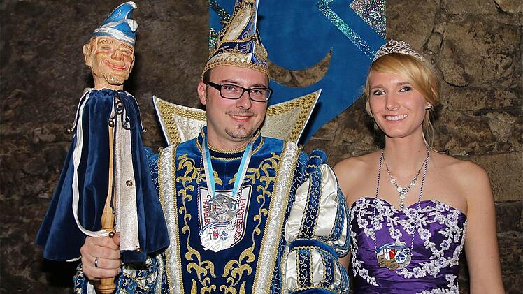 Huldvoll grüßte das Prinzenpaar Sebastian I "von Strom und Licht" und Katharina I "von den vier Sternen".