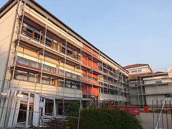 Die Arbeiten an der  eingerüsteten Mittelschule Kirchehrenbach sind die größte Investition in diesem  und in den Folgejahren. Foto: Thomas Weichert