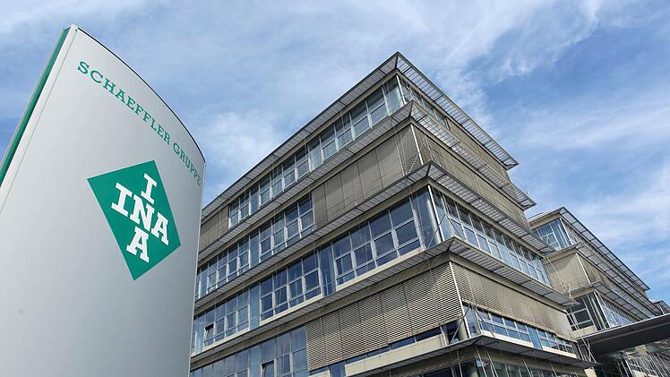 Blick auf den Eingang des Hauptsitzes der Schaeffler GmbH in Herzogenaurach. Foto: Daniel Karmann/dpa