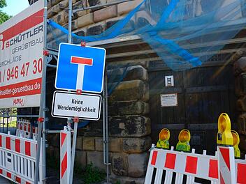 Der Laufer Torturm in Nürnberg ist seit acht Jahren gegen herabfallende Steine gesichert. Foto: Nikolas Pelke