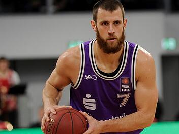 Jüngste Nachverpflichtung von Brose Bamberg: Alex Ruoff, hier im Trikot der BG Göttingen. Sportfoto Zink
